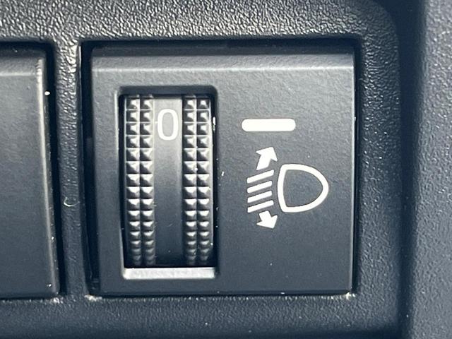 ヤリスクロス ハイブリッドＺ　１年保証付　全周囲カメラ　衝突被害軽減システム　禁煙車　ハーフレザーシート　コーナーセンサー　スマートキー　ＬＥＤヘッド　ＥＴＣ　クルコン　純正１８インチアルミ　オートライト　オートエアコン（50枚目）