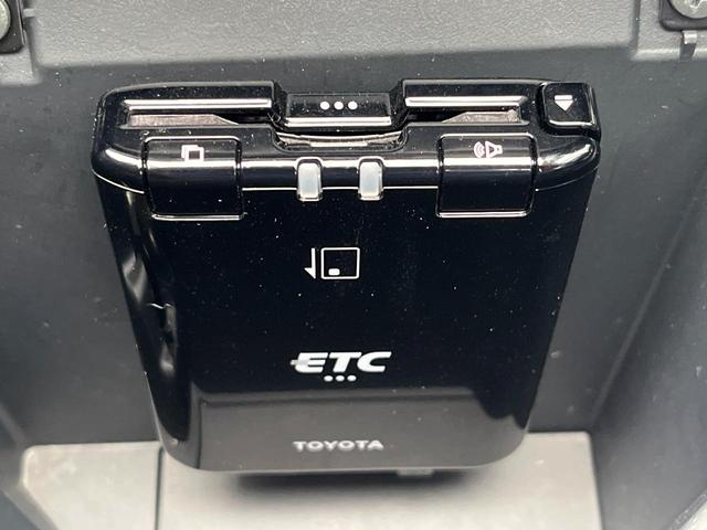 【ＥＴＣ】高速道路の料金所をストレスなく通過！話題のスポットやサービスエリアに多い「スマートＩＣ」利用時は必須のアイテムです。当店でセットアップを実施、ご納車当日からすぐにご利用いただけます！