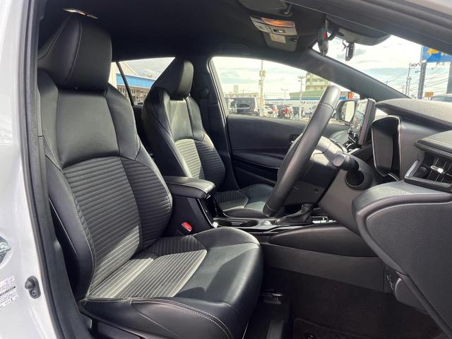 運転席シート廻りは使用感も少なく、良好な状態となっています。丁寧に使われていたことがよくわかりますね。