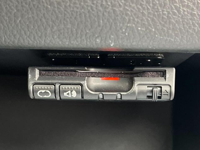 【ＥＴＣ】高速道路の料金所をストレスなく通過！話題のスポットやサービスエリアに多い「スマートＩＣ」利用時は必須のアイテムです。当店でセットアップを実施、ご納車当日からすぐにご利用いただけます！