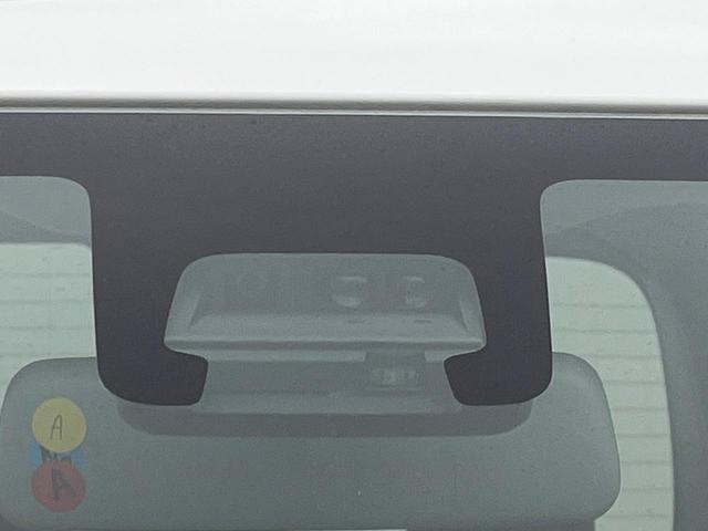 【スズキ　セーフティサポート】走行中に前方の車両等を認識し、衝突しそうな時は警報とブレーキで衝突回避と被害軽減をアシスト。より安全にドライブをお楽しみいただけます。