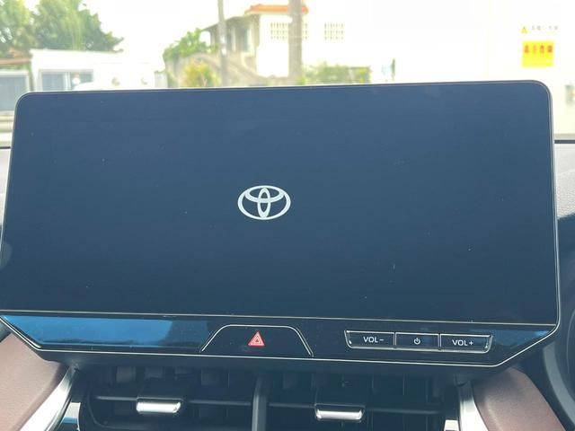 【１２．３インチワイドナビ】高級感とインパクトのある大型ワイドナビを装備。各種オーディオ操作はもちろん、横長ワイド画面でのマップ２分割表示など、利便性も高いナビです♪