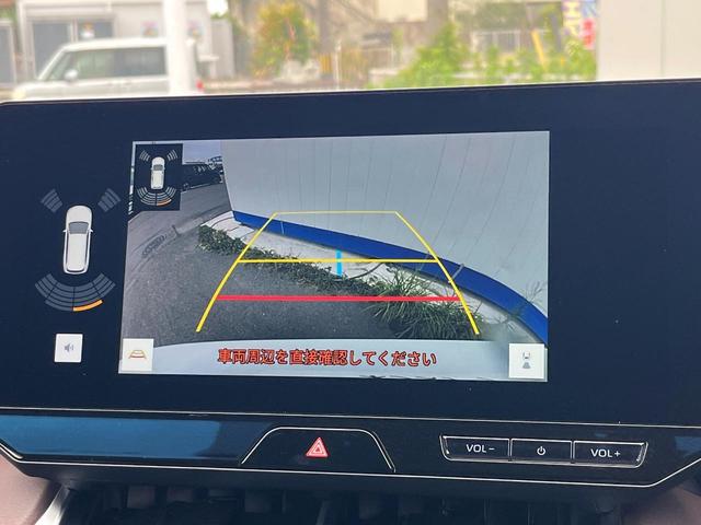 【バックカメラ】駐車時に後方がリアルタイム映像で確認できます。大型商業施設や立体駐車場での駐車時や、夜間のバック時に大活躍！運転スキルに関わらず、今や必須となった装備のひとつです！