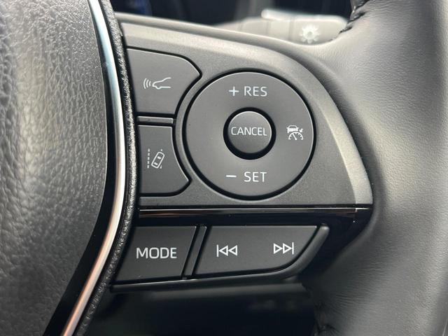 【レーダークルーズコントロール】高速道路での長距離走行が楽に！！自動で速度を保つクルーズコントロールが、衝突軽減システムと連携し、前方の車両を感知して車間を保つように速度調節してくれます！！