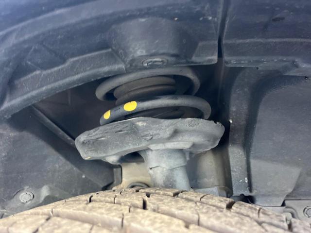 エクストレイル ２０Ｘｉ　１年保証付　純正９型ナビ　全周囲カメラ　プロパイロット　禁煙車　電動リアゲート　防水シート　コーナーセンサー　スマートキー　ＬＥＤヘッド　ビルトインＥＴＣ　クルコン　純正１８インチアルミ　車線逸脱警報（21枚目）