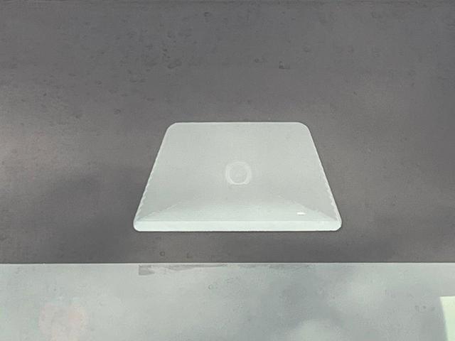 【ホンダセンシング】走行中に前方の車両等を認識し、衝突しそうな時は警報とブレーキで衝突回避と被害軽減をアシスト。より安全にドライブをお楽しみいただけます。