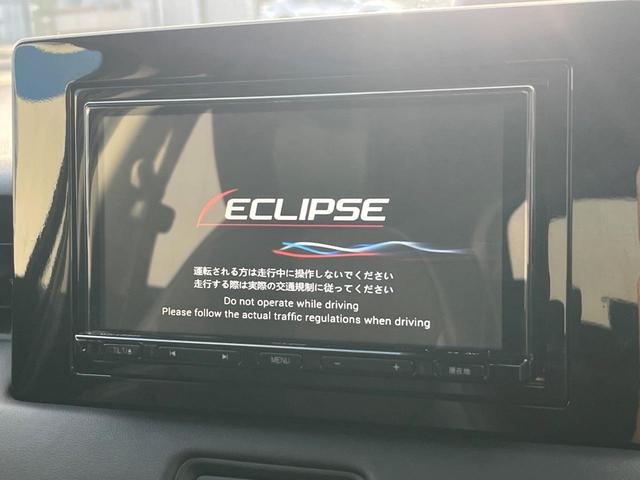 ヴェゼル ｅ：ＨＥＶ　Ｚ　１年保証付　レンタアップ　ＳＤナビ　バックカメラ　衝突被害軽減システム　レーダークルーズ　禁煙車　電動リアゲート　ハーフレザーシート　コーナーセンサー　スマートキー　ＬＥＤヘッド　ＥＴＣ（4枚目）