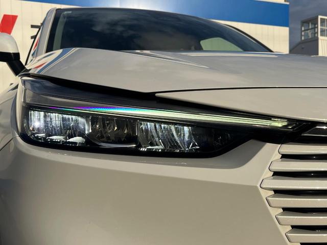 ヴェゼル ｅ：ＨＥＶ　Ｚ　１年保証付　レンタアップ　ＳＤナビ　バックカメラ　衝突被害軽減システム　レーダークルーズ　禁煙車　電動リアゲート　ハーフレザーシート　コーナーセンサー　スマートキー　ＬＥＤヘッド　ＥＴＣ（32枚目）