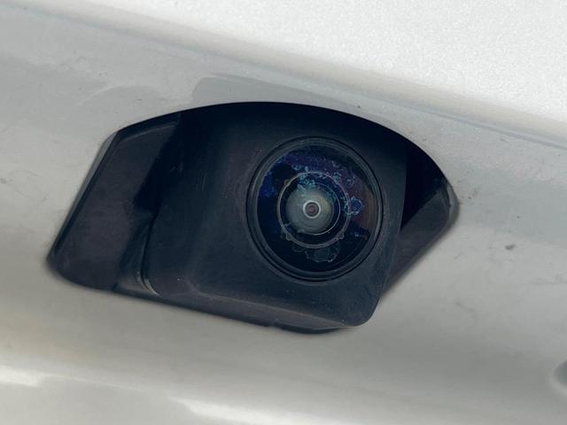 ヴェゼル ｅ：ＨＥＶ　Ｚ　１年保証付　レンタアップ　ＳＤナビ　バックカメラ　衝突被害軽減システム　レーダークルーズ　禁煙車　電動リアゲート　ハーフレザーシート　コーナーセンサー　スマートキー　ＬＥＤヘッド　ＥＴＣ（37枚目）