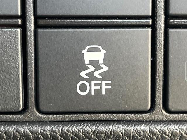 ヴェゼル ｅ：ＨＥＶ　Ｚ　１年保証付　レンタアップ　ＳＤナビ　バックカメラ　衝突被害軽減システム　レーダークルーズ　禁煙車　電動リアゲート　ハーフレザーシート　コーナーセンサー　スマートキー　ＬＥＤヘッド　ＥＴＣ（49枚目）