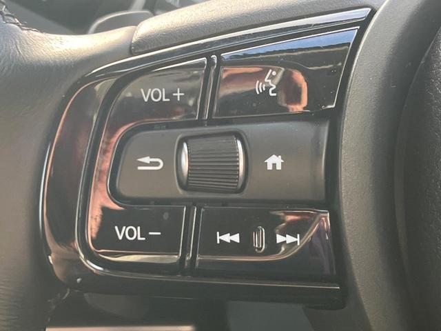 ヴェゼル ｅ：ＨＥＶ　Ｚ　１年保証付　レンタアップ　ＳＤナビ　バックカメラ　衝突被害軽減システム　レーダークルーズ　禁煙車　電動リアゲート　ハーフレザーシート　コーナーセンサー　スマートキー　ＬＥＤヘッド　ＥＴＣ（50枚目）