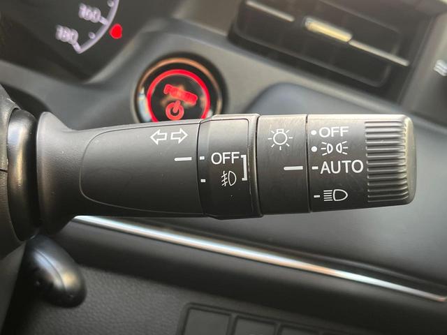 ヴェゼル ｅ：ＨＥＶ　Ｚ　１年保証付　レンタアップ　ＳＤナビ　バックカメラ　衝突被害軽減システム　レーダークルーズ　禁煙車　電動リアゲート　ハーフレザーシート　コーナーセンサー　スマートキー　ＬＥＤヘッド　ＥＴＣ（51枚目）