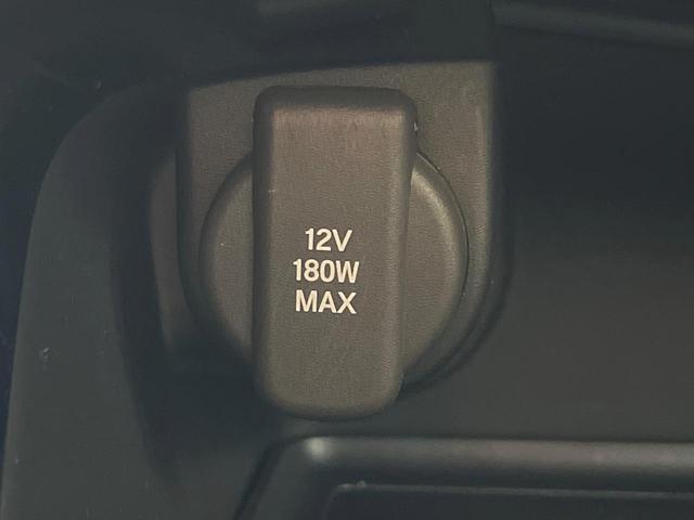 ヴェゼル ｅ：ＨＥＶ　Ｚ　１年保証付　レンタアップ　ＳＤナビ　バックカメラ　衝突被害軽減システム　レーダークルーズ　禁煙車　電動リアゲート　ハーフレザーシート　コーナーセンサー　スマートキー　ＬＥＤヘッド　ＥＴＣ（60枚目）