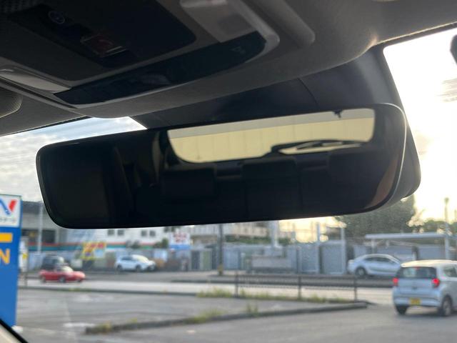 ヴェゼル ｅ：ＨＥＶ　Ｚ　１年保証付　レンタアップ　ＳＤナビ　バックカメラ　衝突被害軽減システム　レーダークルーズ　禁煙車　電動リアゲート　ハーフレザーシート　コーナーセンサー　スマートキー　ＬＥＤヘッド　ＥＴＣ（63枚目）