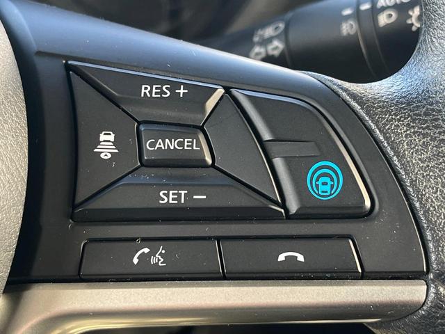 【プロパイロット】高速道路での長距離走行が楽に！！渋滞時と巡回走行のシーンで、アクセル・ブレーキ・ステアリングを自動で制御し、長距離運転の負担を軽減してくれます♪