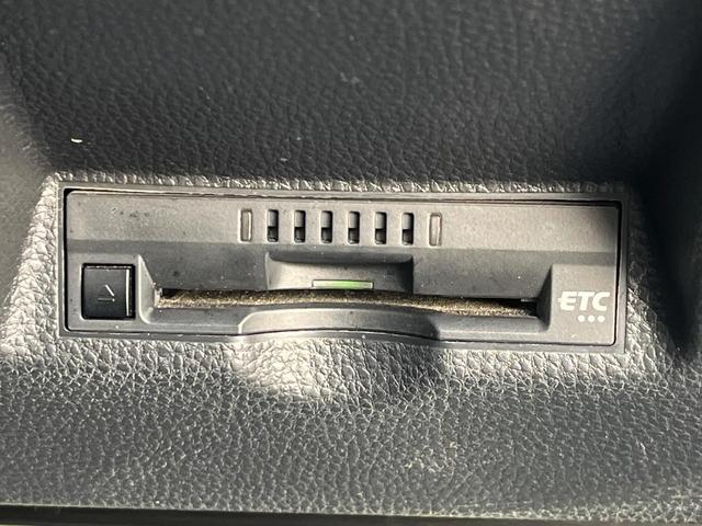 ヤリスクロス Ｇ　１年保証付　レンタアップ　全周囲カメラ　衝突被害軽減システム　レーダークルーズ　禁煙車　コーナーセンサー　スマートキー　ＬＥＤヘッド　ビルトインＥＴＣ　純正１６インチアルミ　オートハイビーム（8枚目）