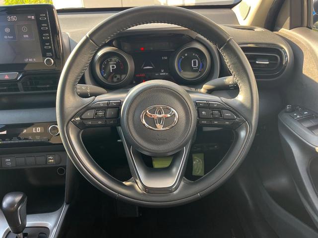 ヤリスクロス Ｇ　１年保証付　レンタアップ　全周囲カメラ　衝突被害軽減システム　レーダークルーズ　禁煙車　コーナーセンサー　スマートキー　ＬＥＤヘッド　ビルトインＥＴＣ　純正１６インチアルミ　オートハイビーム（12枚目）