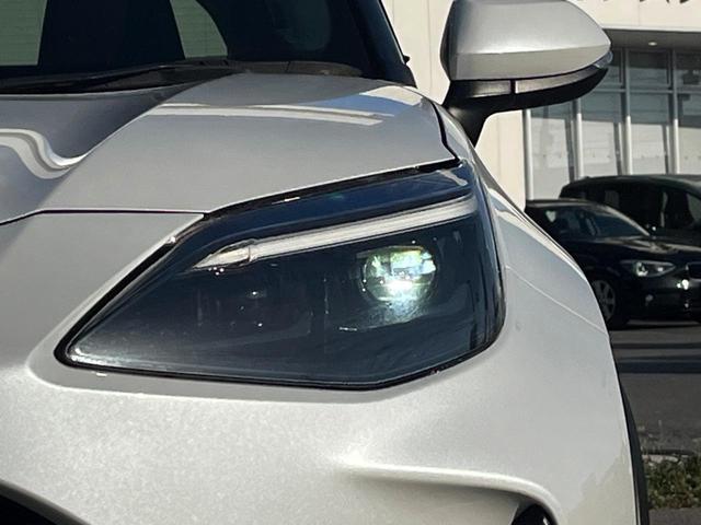 ヤリスクロス Ｇ　１年保証付　レンタアップ　全周囲カメラ　衝突被害軽減システム　レーダークルーズ　禁煙車　コーナーセンサー　スマートキー　ＬＥＤヘッド　ビルトインＥＴＣ　純正１６インチアルミ　オートハイビーム（13枚目）