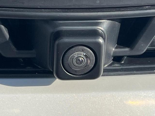 ヤリスクロス Ｇ　１年保証付　レンタアップ　全周囲カメラ　衝突被害軽減システム　レーダークルーズ　禁煙車　コーナーセンサー　スマートキー　ＬＥＤヘッド　ビルトインＥＴＣ　純正１６インチアルミ　オートハイビーム（22枚目）