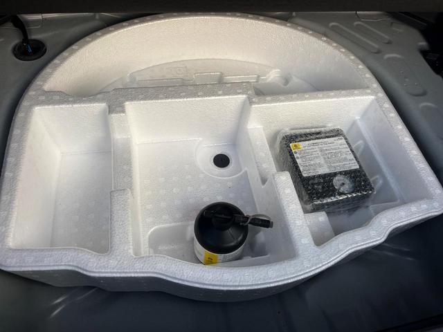 ヤリスクロス Ｇ　１年保証付　レンタアップ　全周囲カメラ　衝突被害軽減システム　レーダークルーズ　禁煙車　コーナーセンサー　スマートキー　ＬＥＤヘッド　ビルトインＥＴＣ　純正１６インチアルミ　オートハイビーム（38枚目）