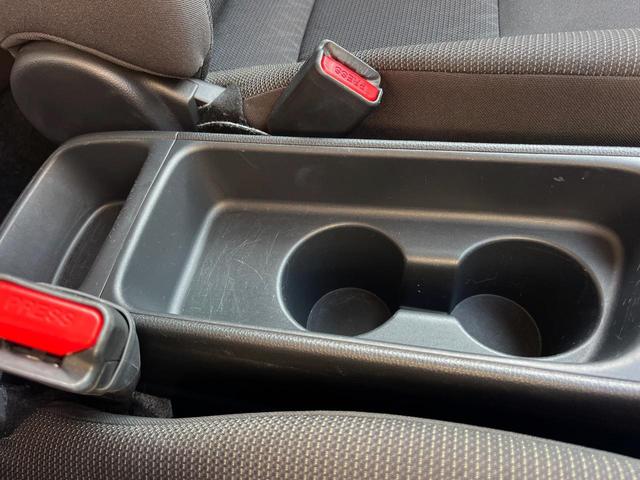 ヤリスクロス Ｇ　１年保証付　レンタアップ　全周囲カメラ　衝突被害軽減システム　レーダークルーズ　禁煙車　コーナーセンサー　スマートキー　ＬＥＤヘッド　ビルトインＥＴＣ　純正１６インチアルミ　オートハイビーム（53枚目）