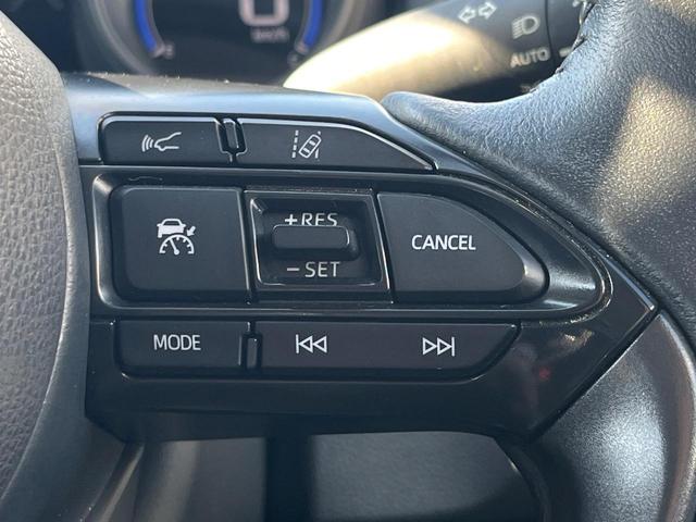 ヤリスクロス Ｇ　１年保証付　レンタアップ　全周囲カメラ　衝突被害軽減システム　レーダークルーズ　禁煙車　コーナーセンサー　スマートキー　ＬＥＤヘッド　ビルトインＥＴＣ　純正１６インチアルミ　オートハイビーム（7枚目）