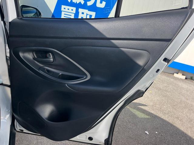 ヤリスクロス Ｇ　１年保証付　レンタアップ　全周囲カメラ　衝突被害軽減システム　レーダークルーズ　禁煙車　コーナーセンサー　スマートキー　ＬＥＤヘッド　ビルトインＥＴＣ　純正１６インチアルミ　オートハイビーム（32枚目）