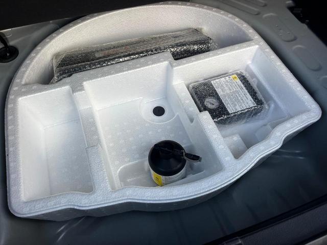 ヤリスクロス Ｇ　１年保証付　レンタアップ　全周囲カメラ　衝突被害軽減システム　レーダークルーズ　禁煙車　コーナーセンサー　スマートキー　ＬＥＤヘッド　ビルトインＥＴＣ　純正１６インチアルミ　オートハイビーム（38枚目）