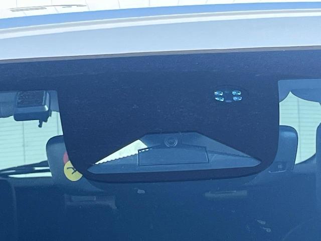 ヴェゼル ｅ：ＨＥＶ　Ｚ　１年保証付　バックカメラ　衝突被害軽減システム　レーダークルーズ　禁煙車　電動リアゲート　ハーフレザーシート　ドラレコ　コーナーセンサー　スマートキー　ＬＥＤヘッド　ＥＴＣ　純正１８インチアルミ（6枚目）