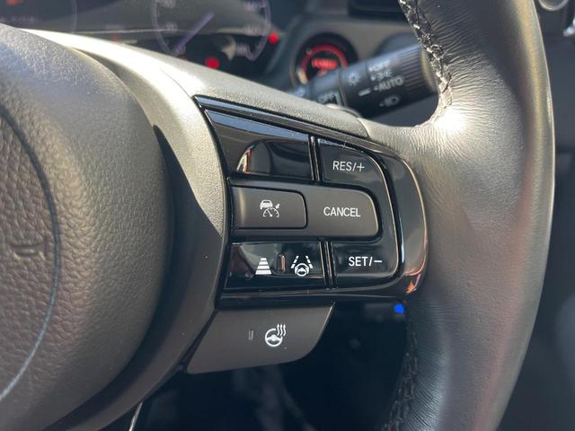 ヴェゼル ｅ：ＨＥＶ　Ｚ　１年保証付　バックカメラ　衝突被害軽減システム　レーダークルーズ　禁煙車　電動リアゲート　ハーフレザーシート　ドラレコ　コーナーセンサー　スマートキー　ＬＥＤヘッド　ＥＴＣ　純正１８インチアルミ（7枚目）