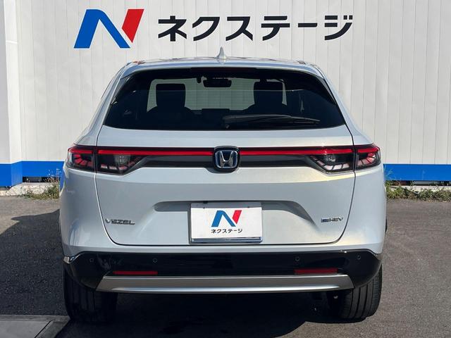 ヴェゼル ｅ：ＨＥＶ　Ｚ　１年保証付　バックカメラ　衝突被害軽減システム　レーダークルーズ　禁煙車　電動リアゲート　ハーフレザーシート　ドラレコ　コーナーセンサー　スマートキー　ＬＥＤヘッド　ＥＴＣ　純正１８インチアルミ（16枚目）