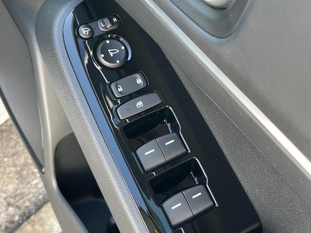 ヴェゼル ｅ：ＨＥＶ　Ｚ　１年保証付　バックカメラ　衝突被害軽減システム　レーダークルーズ　禁煙車　電動リアゲート　ハーフレザーシート　ドラレコ　コーナーセンサー　スマートキー　ＬＥＤヘッド　ＥＴＣ　純正１８インチアルミ（43枚目）