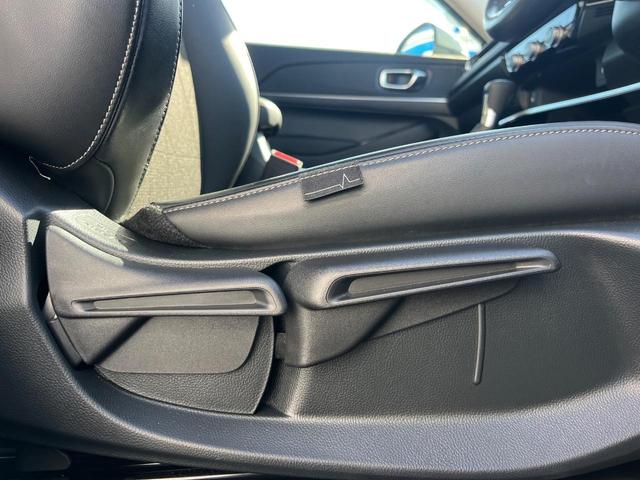 ヴェゼル ｅ：ＨＥＶ　Ｚ　１年保証付　バックカメラ　衝突被害軽減システム　レーダークルーズ　禁煙車　電動リアゲート　ハーフレザーシート　ドラレコ　コーナーセンサー　スマートキー　ＬＥＤヘッド　ＥＴＣ　純正１８インチアルミ（44枚目）