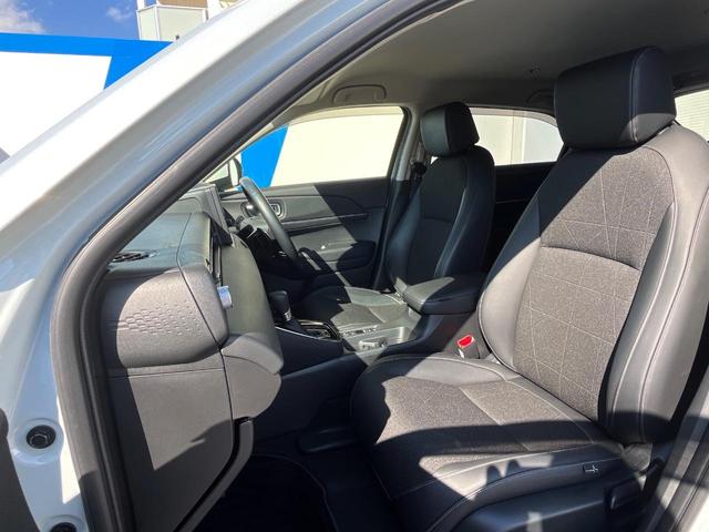 ヴェゼル ｅ：ＨＥＶ　Ｚ　１年保証付　バックカメラ　衝突被害軽減システム　レーダークルーズ　禁煙車　電動リアゲート　ハーフレザーシート　ドラレコ　コーナーセンサー　スマートキー　ＬＥＤヘッド　ＥＴＣ　純正１８インチアルミ（48枚目）