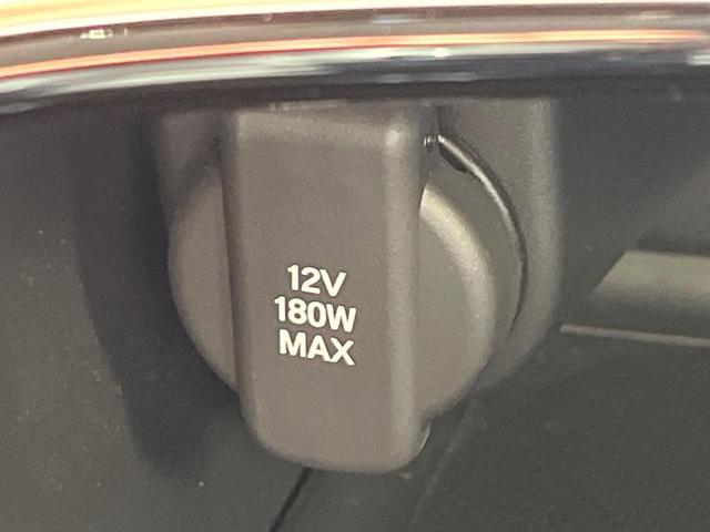 ヴェゼル ｅ：ＨＥＶ　Ｚ　１年保証付　バックカメラ　衝突被害軽減システム　レーダークルーズ　禁煙車　電動リアゲート　ハーフレザーシート　ドラレコ　コーナーセンサー　スマートキー　ＬＥＤヘッド　ＥＴＣ　純正１８インチアルミ（63枚目）