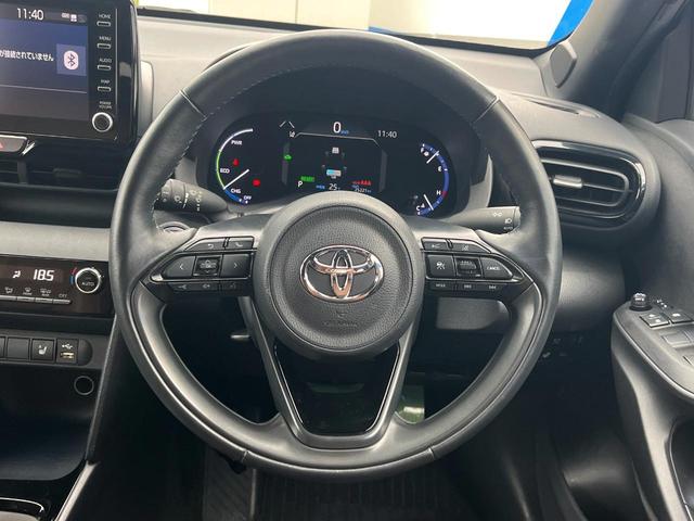 ヤリスクロス ハイブリッドＺ　アドベンチャー　１年保証付　バックカメラ　衝突被害軽減システム　レーダークルーズ　禁煙車　ハーフレザーシート　パワーシート　ドラレコ　コーナーセンサー　スマートキー　ＬＥＤヘッド　ＥＴＣ　純正１８インチアルミ（12枚目）