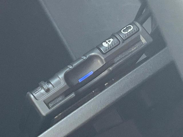 【ＥＴＣ】高速道路の料金所をストレスなく通過！話題のスポットやサービスエリアに多い「スマートＩＣ」利用時は必須のアイテムです。当店でセットアップを実施、ご納車当日からすぐにご利用いただけます！