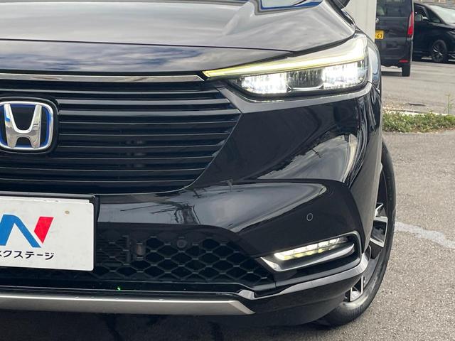 【ＬＥＤヘッドライト】悪天候や夜間走行時も良好な視界を確保し安心して運転できる高輝度ＬＥＤヘッドライトを装備！点灯速度が早く、消費電力も抑えられています。