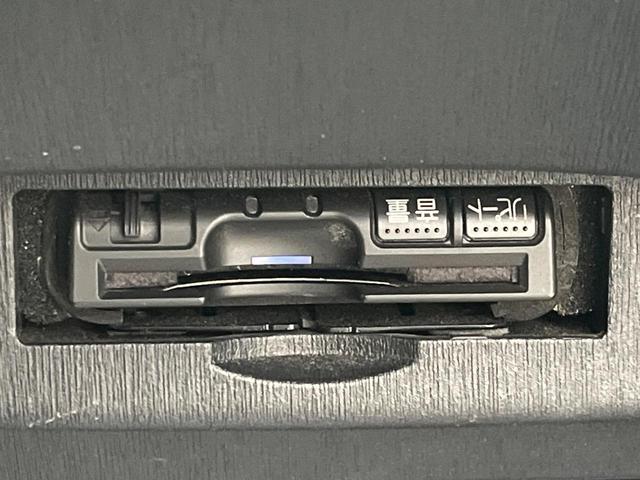 【ＥＴＣ】高速道路の料金所をストレスなく通過！話題のスポットやサービスエリアに多い「スマートＩＣ」利用時は必須のアイテムです。当店でセットアップを実施、ご納車当日からすぐにご利用いただけます！