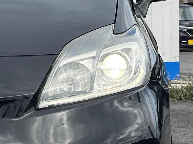 【ＨＩＤヘッドライト】非常に明るく前方を照らしてくれるので、悪天候や夜間の走行時も視界良好で安心してお乗りいただけます。