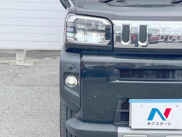 【ＬＥＤヘッドライト】悪天候や夜間走行時も良好な視界を確保し安心して運転できる高輝度ＬＥＤヘッドライトを装備！点灯速度が早く、消費電力も抑えられています。