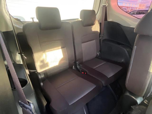 シエンタ ハイブリッド G セーフティーエディション 1年保証付 両側電動ドア SDナビ 全周囲カメラ 衝突被害軽減システム 禁煙車 ドラレコ スマートキー ETC クルコン オートハイビーム 車線逸脱警報 オートエアコン Bluetooth(11枚目)