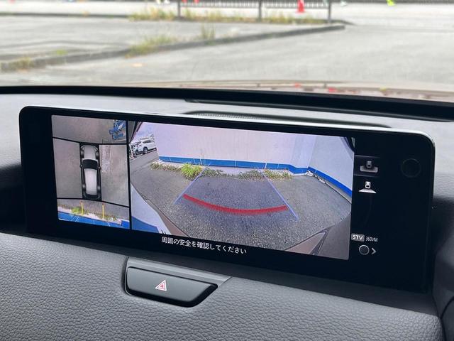 【３６０°ビューモニター】専用のカメラにより、上から見下ろしたような視点で３６０度クルマの周囲を確認することができます☆死角部分も確認しやすく、狭い場所での切り返しや駐車もスムーズに行えます。