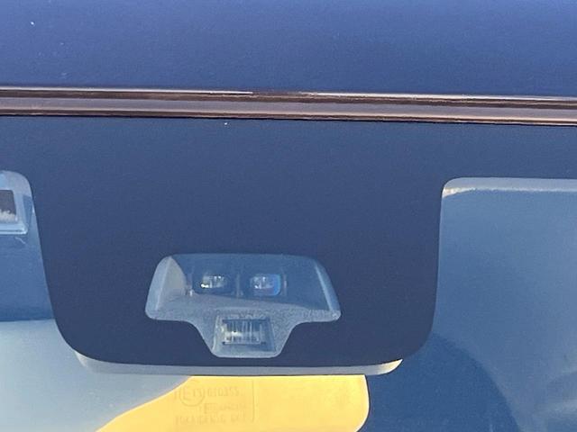 【スズキ　セーフティサポート】走行中に前方の車両等を認識し、衝突しそうな時は警報とブレーキで衝突回避と被害軽減をアシスト。より安全にドライブをお楽しみいただけます。