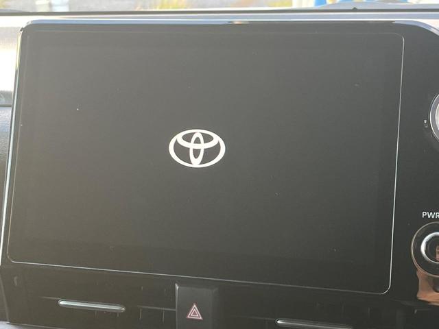 【メーカー純正ナビ】インテリアに溶け込むスタイリッシュな「専用設計」メーカーナビを装備♪視認性や操作性など基本性能にも優れ、より上質なカーライフをお楽しみいただけます。