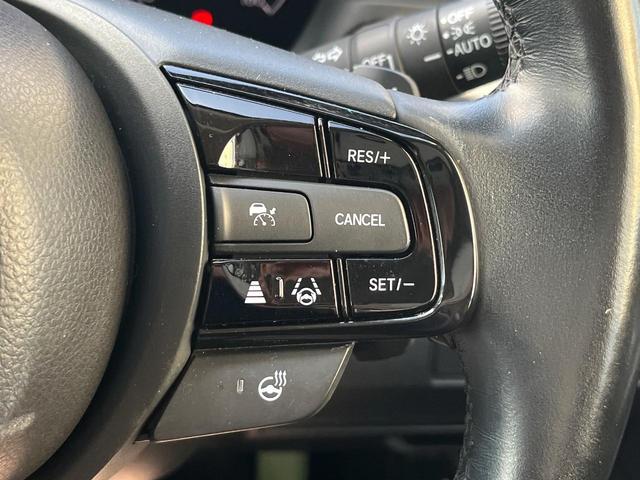 【アダプティブクルーズコントロール】高速道路での長距離走行が楽に！！自動で速度を保つクルーズコントロールが、衝突軽減システムと連携し、前方の車両を感知して車間を保つように速度調節してくれます！！