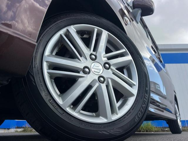 【純正１５インチアルミホイール】外観にマッチした純正アルミホイールを装着しております。各種社外アルミホイールや、スタッドレスタイヤも取扱いしております。是非ご相談ください♪