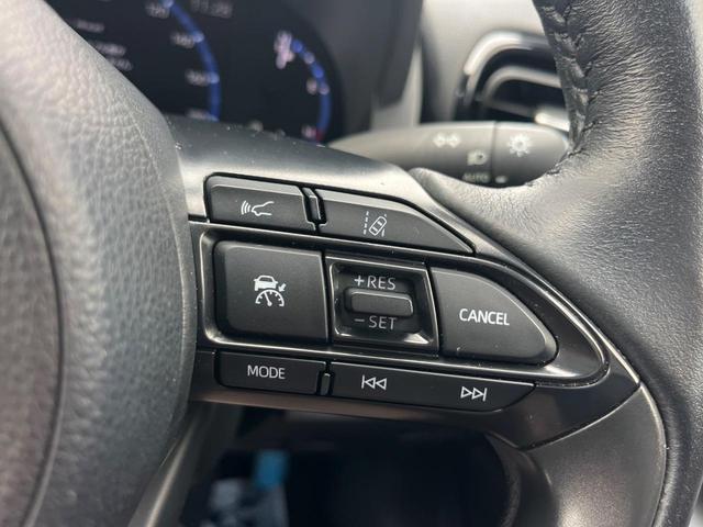 【レーダークルーズコントロール】高速道路での長距離走行が楽に！！自動で速度を保つクルーズコントロールが、衝突軽減システムと連携し、前方の車両を感知して車間を保つように速度調節してくれます！！