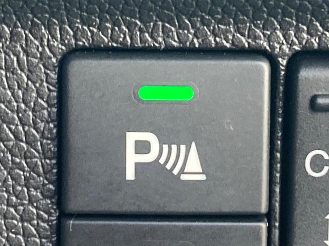 【コーナーセンサー】バンパーに付いたセンサーが障害物を検知！一定の距離に近づくとアラートで教えてくれます♪狭い駐車スペースや車庫入れ時も安心ですね☆