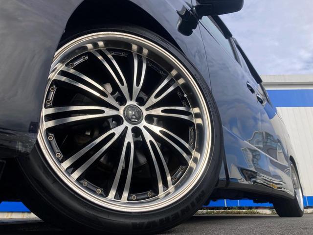 【２０インチアルミホイール】外観にマッチしたアルミホイールを装着しております。各種アルミホイールや、スタッドレスタイヤも取扱いしております。是非ご相談ください♪